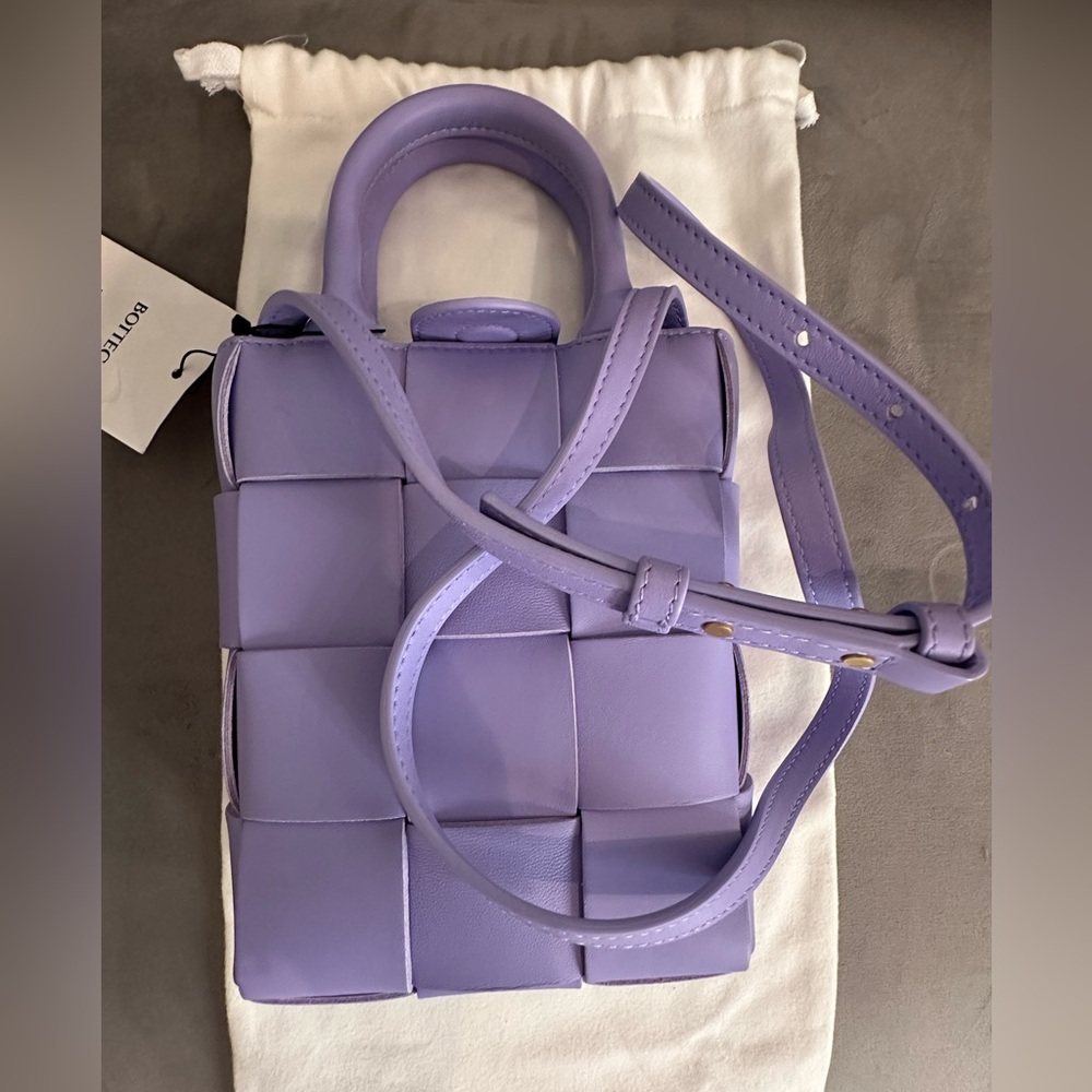 🌟SOLD🌟 NWT Bottega Veneta Small Cassette Tote Bag - Picture 6 of 9